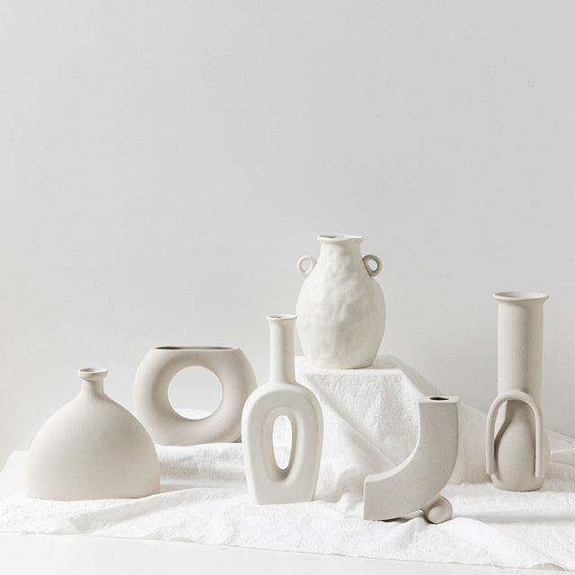 Quiet Form — Sculptural Nordic Ceramic Vase
