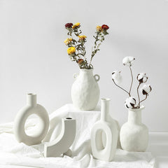 Quiet Form — Sculptural Nordic Ceramic Vase