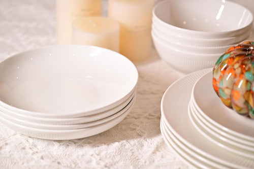 Dandilion Dinnerware — Bone China, 16-Piece, Service for 4