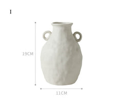 Quiet Form — Sculptural Nordic Ceramic Vase