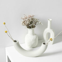 Quiet Form — Sculptural Nordic Ceramic Vase