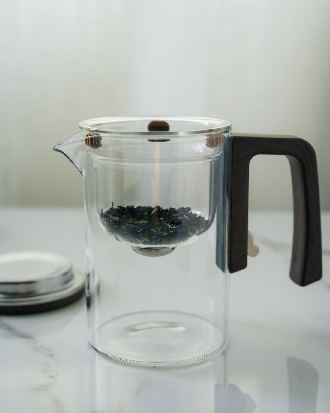 Slow Pour — Magnetic-Release Glass Teapot